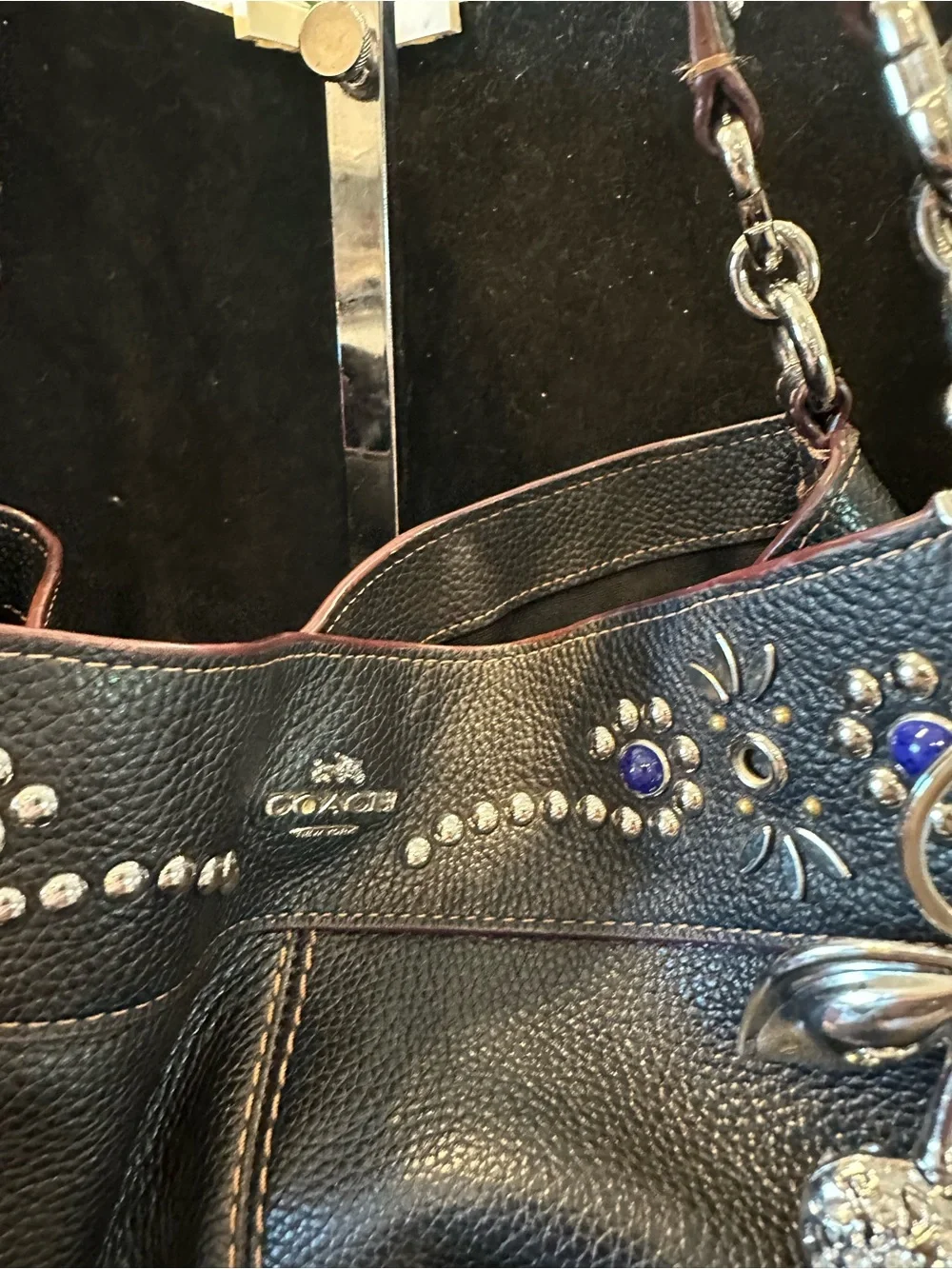 Coach 2022 Lexy Shoulder Bag in black Pebbled Leather Studded Embellishment